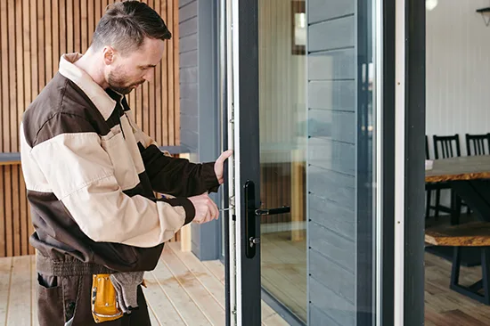 Brantford-screen-door-repair